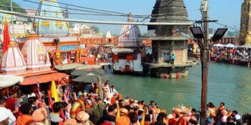 मौनी अमावस्या पर गंगा स्नान से मिलता है पुण्य का लाभ