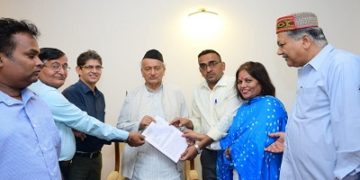 मुंबई से काठगोदाम के लिये सीधे रेल सेवा की मांग