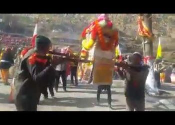 देव डोलियों के केदार नृत्य ने जमाया रंग
