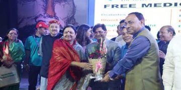 कौथिग मंच पर हुए माताश्री मंगला व भोलेजी महाराज के दिव्य दर्शन