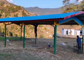 हिंदाव के नारायण मंदिर में बना रैन सेंटर