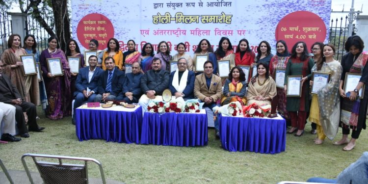 25 महिलाएं हिमालयी नारी शक्ति सम्मान से सम्मानित