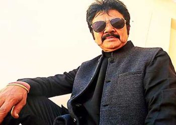 अब पुलिस तैं डंडा भैर निकालण ही पौड़ीगे