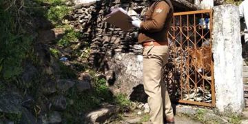 पुणे से आया था घर, खुले घूमने पर केस दर्ज