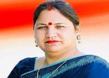 कोरोना: जिला पंचायत अध्यक्षा ने दिए 10 लाख