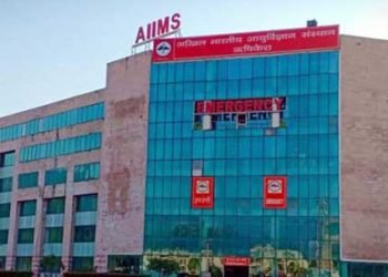 एम्स सरकार के साथ जनता के लिए समर्पित : पद्मश्री रवि कांत