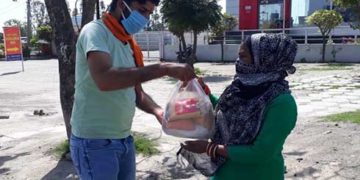 कंचन गुनसोला के सहयोग से बंटा गरीबों को राशन