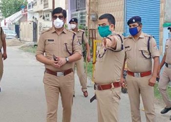 पुलिस अधिकारियों ने लिया एम्स का जायजा