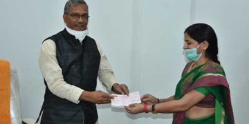 कोविड-19 से निपटने मदद के लिए बढ़े हाथ