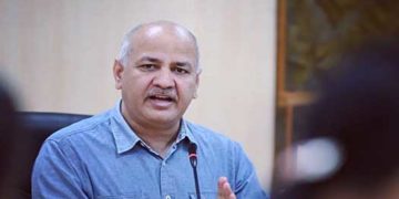 एक साथ तीन महीने की फीस न लें निजी स्कूल