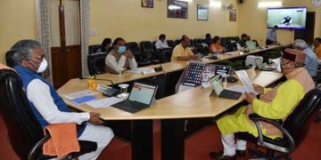 विधायकों व मंत्रियों के वेतन में 30 प्रतिशत कटौती