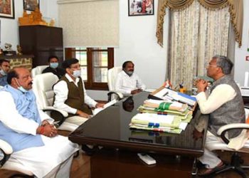 CM से मिले कांग्रेस अध्यक्ष प्रीतम सिंह