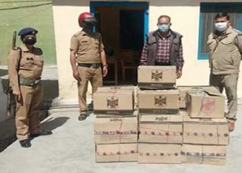 दो शराब तस्कर गिरफ्तार