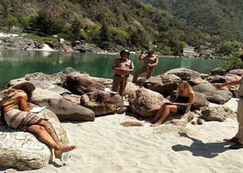 तपोवन में घूमते पकड़े गए 10 विदेशी नागरिक