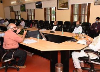 पहले वही लाए जाएंगे, जो न घर पर हैं न काम पर