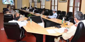 आज प्रधानमंत्री जी और मुख्यमंत्री जी के बीच हुई यह बात