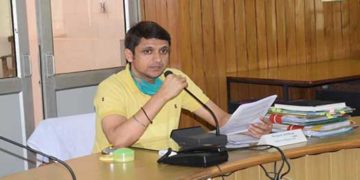 सोशल डिस्टेंसिग तोड़ा तो कार्रवाई