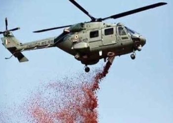 जिंदगी बचाने वालों पर बरसे फूल