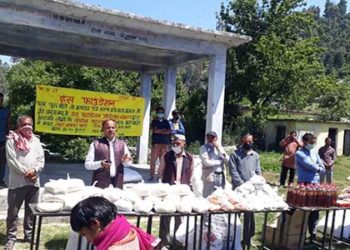 थराली, कुरड़ तक पहुंची हंस फाउंडेशन की मदद