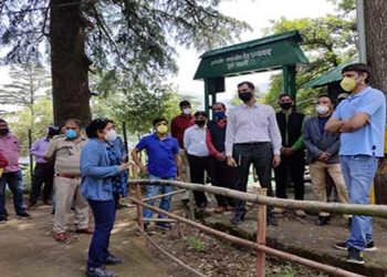 DM ने धनोल्टी में की निर्माण कार्यों की समीक्षा