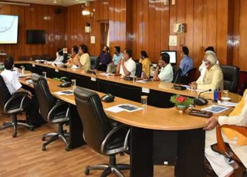 मेट्रो रेल परियोजना के CMP को मंजूरी