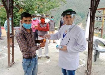 बूढाकेदार में बंटी आर्सेनिक एल्बम 30