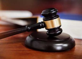 उत्तराखंड के पूर्व मुख्यमंत्रियों को HC से झटका