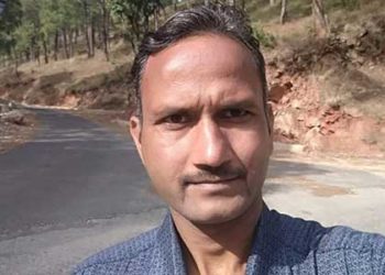 पूर्व प्रधान ने की आत्महत्या, पूरा गांव स्तब्ध