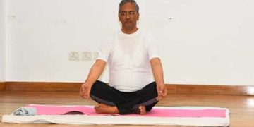घरों में मना अंतरराष्ट्रीय योग दिवस