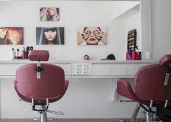 महाराष्ट्र में आज से खुले सैलून, उत्तराखंड में रोज खुलेंगे बाजार