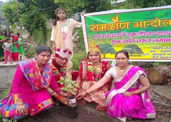 पुत्री की शादी में रोपी समळौंण पौध