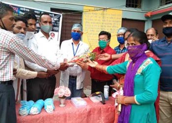 डॉ. नरेंद्र डंगवाल जी की उपस्थति में लगा निशुल्क शिविर