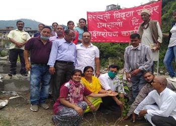 डॉ. डंगवाल के नेतृत्व में घनसाली में मना हरेला