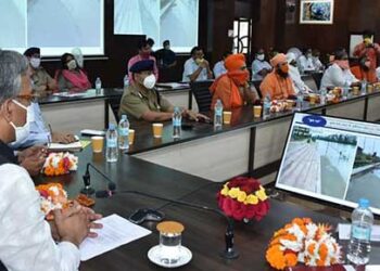 कुम्भ मेले पर अखाड़ा परिषद से CM ने की चर्चा