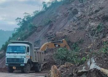 नरेंद्र नगर में भूस्खलन, ऋषिकेश-गंगोत्री मोटर मार्ग बंद