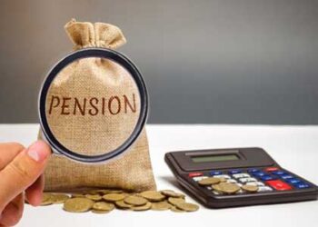 सेवानिवृत्त आयुर्वेद डॉक्टरों की पेंशन सुविधा छीनना अनुचित