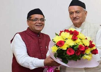 राज्यपाल कोश्यारी जी को सुशील कुमार जोशी ने दी बधाई