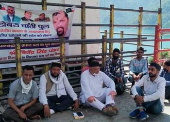 आंदोलनकारी हंसा धनाई के नाम पर रखो डोबरा चांठी पुल का नाम