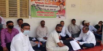 पूर्व प्रमुख धनीलाल शाह का धरना दूसरे दिन भी जारी