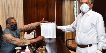 CM से मिले उक्रांद नेता दिवाकर भट्ट