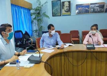 मास्क एवं सोशल डिस्टेंसिंग का अनुपालन हर दशा में सुनिश्चित करें