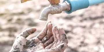 अंथवाल गांव में पानी को तरसे लोग