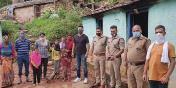 उत्तराखंड पुलिस की मदद से बेघर परिवार का बनेगा घर