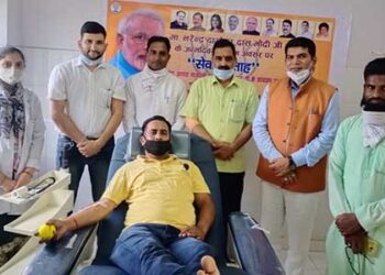 नई टिहरी में BJPYM कार्यकर्ताओं ने किया रक्तदान