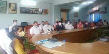 जिला कांग्रेस कमेटी ने की DM से शिष्टाचार मुलाकात