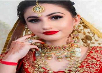 स्मृति भंडारी बनी करवाचौथ क्वीन 2020