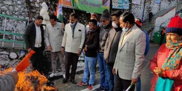 BJP state president's effigy burnt in Tehri too