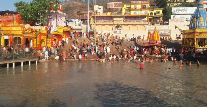 हरिद्वार महाकुंभ 2021 के आखिरी शाही स्नान में कोरोना के खात्मे की कामना