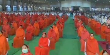 उत्तराखंड : मंत्री ने खुलेआम उड़ाई कोरोना नियमों की धज्जियां !