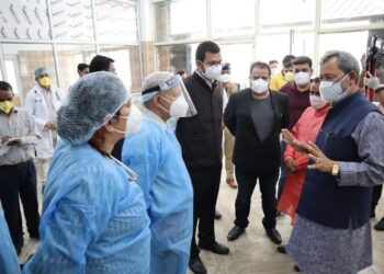 प्रदेश में पर्याप्त संख्या में ऑक्सीजन बेड और वैंटीलेटर उपलब्ध